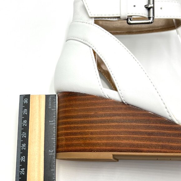 Aerosoles Womens Size 8 Willowbrook White Leather Wedges‎ Sandals Shoes - Picture 12 of 13